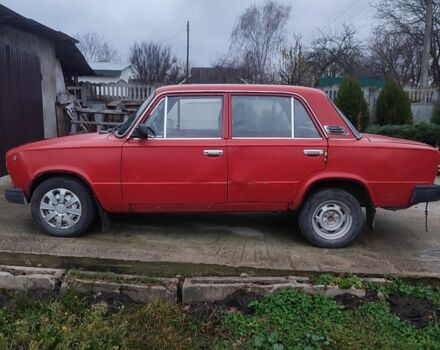 Красный ВАЗ 2101, объемом двигателя 1.2 л и пробегом 818 тыс. км за 357 $, фото 1 на Automoto.ua