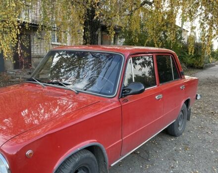 Красный ВАЗ 2101, объемом двигателя 1.2 л и пробегом 200 тыс. км за 955 $, фото 1 на Automoto.ua