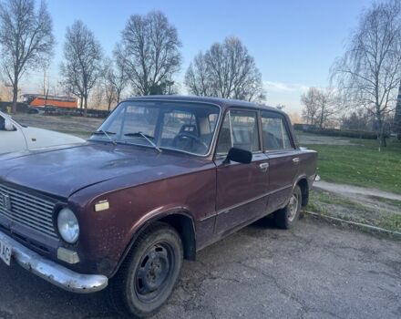 Красный ВАЗ 2101, объемом двигателя 1.5 л и пробегом 270 тыс. км за 470 $, фото 4 на Automoto.ua