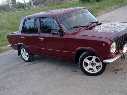 ВАЗ 2101 1971 у Кременчуге на Automoto.ua Червоний ВАЗ 2101, об'ємом двигуна 1.2 л та пробігом 750 тис. км за 750 $, фото 1 на Automoto.ua