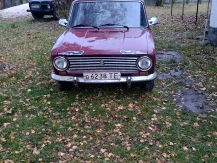 ВАЗ 2101 1972 в Шумск на Automoto.ua Красный ВАЗ 2101, объемом двигателя 1.5 л и пробегом 75 тыс. км за 262 $, фото 1 на Automoto.ua