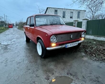 Красный ВАЗ 2101, объемом двигателя 1.2 л и пробегом 300 тыс. км за 713 $, фото 1 на Automoto.ua