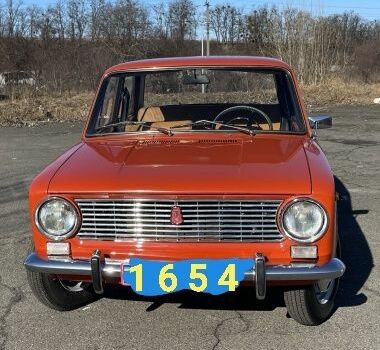 Красный ВАЗ 2101, объемом двигателя 1 л и пробегом 100 тыс. км за 1500 $, фото 1 на Automoto.ua