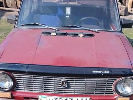 ВАЗ 2101 1973 у Перемышлянах на Automoto.ua Червоний ВАЗ 2101, об'ємом двигуна 1.2 л та пробігом 242 тис. км за 400 $, фото 1 на Automoto.ua
