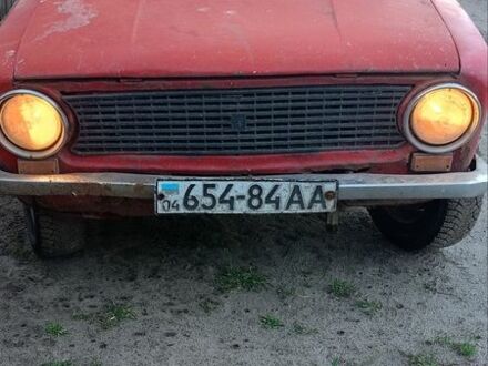 ВАЗ 2101 1973 в Каменское - Днепродзержинск на Automoto.ua Красный ВАЗ 2101, объемом двигателя 1.1 л и пробегом 3 тыс. км за 242 $, фото 1 на Automoto.ua
