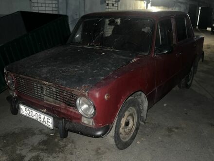 ВАЗ 2101 1973 в Днепре (Днепропетровске) на Automoto.ua Красный ВАЗ 2101, объемом двигателя 1.2 л и пробегом 78 тыс. км за 150 $, фото 1 на Automoto.ua