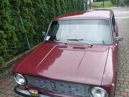 ВАЗ 2101 1973 в Львове на Automoto.ua Красный ВАЗ 2101, объемом двигателя 1.3 л и пробегом 300 тыс. км за 850 $, фото 1 на Automoto.ua