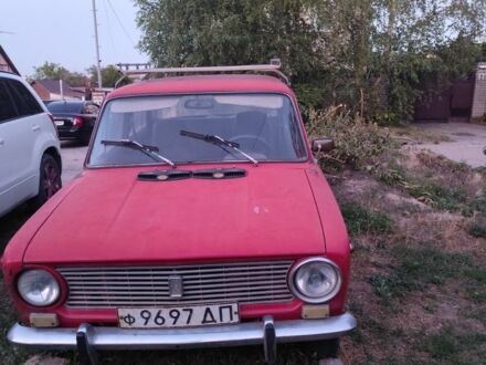 Красный ВАЗ 2101, объемом двигателя 0 л и пробегом 100 тыс. км за 310 $, фото 1 на Automoto.ua