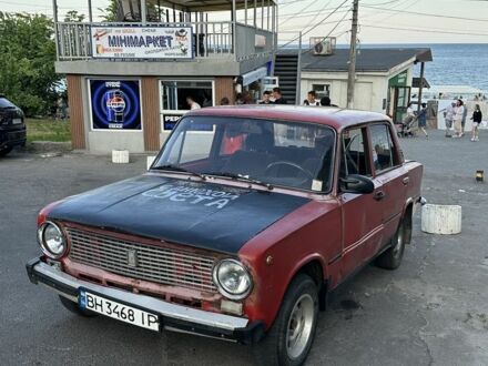Красный ВАЗ 2101, объемом двигателя 1.2 л и пробегом 72 тыс. км за 300 $, фото 1 на Automoto.ua