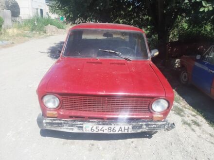 Красный ВАЗ 2101, объемом двигателя 1.3 л и пробегом 1000 тыс. км за 432 $, фото 1 на Automoto.ua