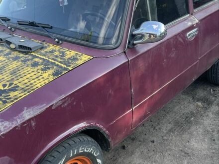 ВАЗ 2101 1975 у Кропивницькому (Кіровограді) на Automoto.ua Червоний ВАЗ 2101, об'ємом двигуна 0 л та пробігом 150 тис. км за 842 $, фото 1 на Automoto.ua