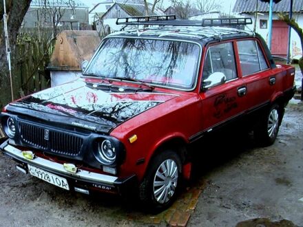 ВАЗ 2101 1975 в Малине на Automoto.ua Красный ВАЗ 2101, объемом двигателя 1.3 л и пробегом 3 тыс. км за 848 $, фото 1 на Automoto.ua