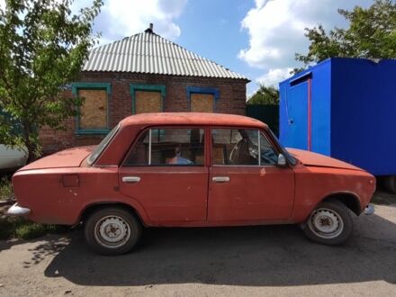 ВАЗ 2101 1976 в Славянске на Automoto.ua Красный ВАЗ 2101, объемом двигателя 1.2 л и пробегом 64 тыс. км за 292 $, фото 1 на Automoto.ua