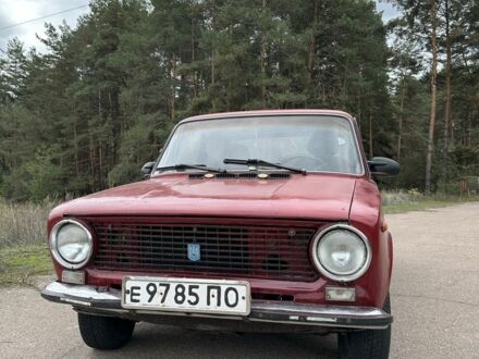 ВАЗ 2101 1976 у Черкасах на Automoto.ua Червоний ВАЗ 2101, об'ємом двигуна 1.3 л та пробігом 150 тис. км за 384 $, фото 1 на Automoto.ua
