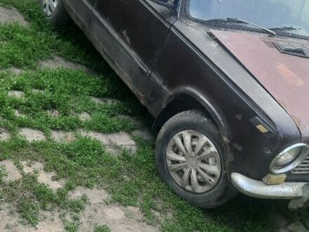 ВАЗ 2101 1976 у Краматорске на Automoto.ua Червоний ВАЗ 2101, об'ємом двигуна 1 л та пробігом 100 тис. км за 424 $, фото 1 на Automoto.ua