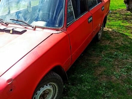ВАЗ 2101 1976 в Карловке на Automoto.ua Красный ВАЗ 2101, объемом двигателя 13 л и пробегом 0 тыс. км за 370 $, фото 1 на Automoto.ua