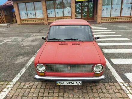 ВАЗ 2101 1976 у Кропивницькому (Кіровограді) на Automoto.ua Червоний ВАЗ 2101, об'ємом двигуна 1.2 л та пробігом 300 тис. км за 700 $, фото 1 на Automoto.ua