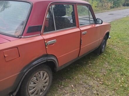 Красный ВАЗ 2101, объемом двигателя 1.3 л и пробегом 372 тыс. км за 454 $, фото 1 на Automoto.ua