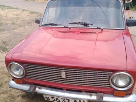 ВАЗ 2101 1976 у Кривому Розі на Automoto.ua Червоний ВАЗ 2101, об'ємом двигуна 0 л та пробігом 45 тис. км за 505 $, фото 1 на Automoto.ua