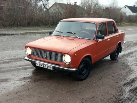 Червоний ВАЗ 2101, об'ємом двигуна 1.3 л та пробігом 330 тис. км за 514 $, фото 1 на Automoto.ua
