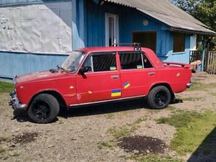ВАЗ 2101 1977 в Долине на Automoto.ua Красный ВАЗ 2101, объемом двигателя 1.4 л и пробегом 350 тыс. км за 750 $, фото 1 на Automoto.ua