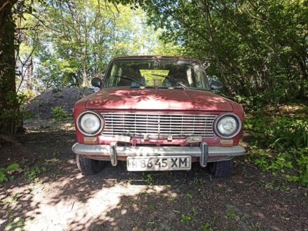 ВАЗ 2101 1977 у Хмельницькому на Automoto.ua Червоний ВАЗ 2101, об'ємом двигуна 1.2 л та пробігом 300 тис. км за 12000 $, фото 1 на Automoto.ua
