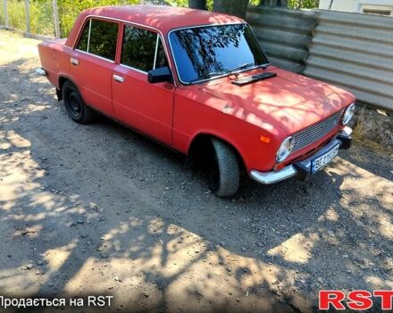 Красный ВАЗ 2101, объемом двигателя 1.2 л и пробегом 900 тыс. км за 850 $, фото 1 на Automoto.ua