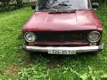 Красный ВАЗ 2101, объемом двигателя 1 л и пробегом 33 тыс. км за 300 $, фото 1 на Automoto.ua