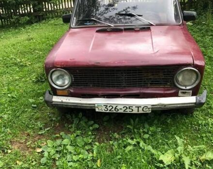 Красный ВАЗ 2101, объемом двигателя 1 л и пробегом 33 тыс. км за 300 $, фото 1 на Automoto.ua