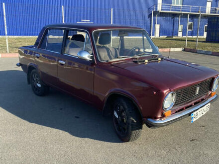 ВАЗ 2101 1977 у Вінниці на Automoto.ua Червоний ВАЗ 2101, об'ємом двигуна 0 л та пробігом 65 тис. км за 899 $, фото 1 на Automoto.ua