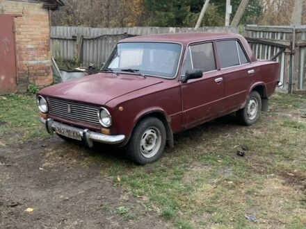 ВАЗ 2101 1977 в Карловке на Automoto.ua Красный ВАЗ 2101, объемом двигателя 1.2 л и пробегом 100 тыс. км за 360 $, фото 1 на Automoto.ua