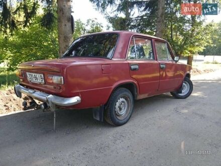 Красный ВАЗ 2101, объемом двигателя 1.5 л и пробегом 100 тыс. км за 350 $, фото 1 на Automoto.ua