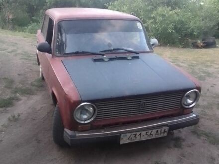 ВАЗ 2101 1978 в Днепре (Днепропетровске) на Automoto.ua Красный ВАЗ 2101, объемом двигателя 1.3 л и пробегом 120 тыс. км за 290 $, фото 1 на Automoto.ua