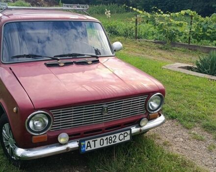 Красный ВАЗ 2101, объемом двигателя 1.2 л и пробегом 12 тыс. км за 385 $, фото 1 на Automoto.ua