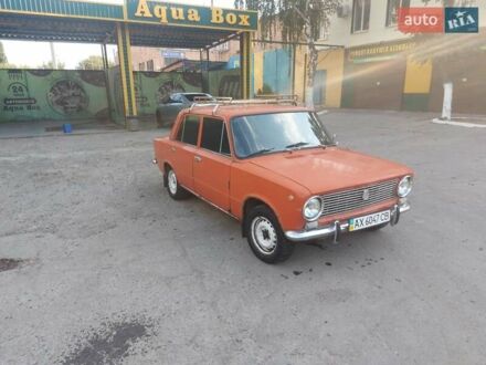 ВАЗ 2101 1978 у Харкові на Automoto.ua Червоний ВАЗ 2101, об'ємом двигуна 1.2 л та пробігом 111 тис. км за 800 $, фото 1 на Automoto.ua