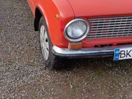 Красный ВАЗ 2101, объемом двигателя 1.3 л и пробегом 57 тыс. км за 591 $, фото 1 на Automoto.ua