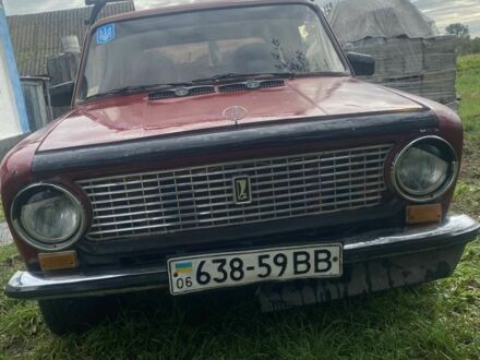 ВАЗ 2101 1978 у Новорад-Волынском на Automoto.ua Червоний ВАЗ 2101, об'ємом двигуна 0 л та пробігом 22 тис. км за 534 $, фото 1 на Automoto.ua