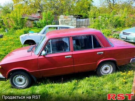 Красный ВАЗ 2101, объемом двигателя 1.2 л и пробегом 60 тыс. км за 1200 $, фото 1 на Automoto.ua