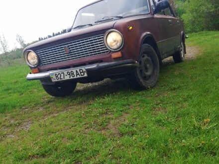 ВАЗ 2101 1978 у Івано-Франківську на Automoto.ua Червоний ВАЗ 2101, об'ємом двигуна 1.3 л та пробігом 1000 тис. км за 300 $, фото 1 на Automoto.ua