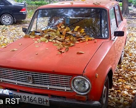 Красный ВАЗ 2101, объемом двигателя 1.3 л и пробегом 350 тыс. км за 360 $, фото 1 на Automoto.ua