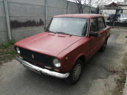 ВАЗ 2101 1978 в Чернигове на Automoto.ua Красный ВАЗ 2101, объемом двигателя 1.5 л и пробегом 3 тыс. км за 242 $, фото 1 на Automoto.ua