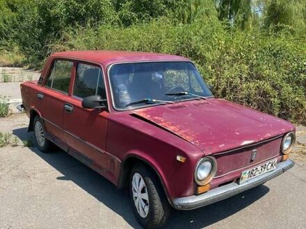 ВАЗ 2101 1979 в Чернобае на Automoto.ua Красный ВАЗ 2101, объемом двигателя 1.3 л и пробегом 100 тыс. км за 391 $, фото 1 на Automoto.ua