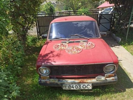 ВАЗ 2101 1979 у Рожнятове на Automoto.ua Червоний ВАЗ 2101, об'ємом двигуна 0 л та пробігом 1000 тис. км за 700 $, фото 1 на Automoto.ua
