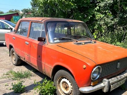 ВАЗ 2101 1979 в Харькове на Automoto.ua Красный ВАЗ 2101, объемом двигателя 1.3 л и пробегом 110 тыс. км за 200 $, фото 1 на Automoto.ua