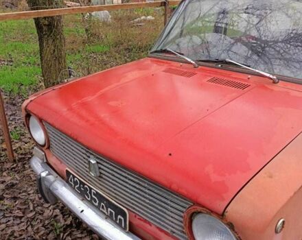 Красный ВАЗ 2101, объемом двигателя 1.2 л и пробегом 5 тыс. км за 378 $, фото 1 на Automoto.ua