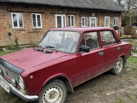 ВАЗ 2101 1979 в Черновцах на Automoto.ua Красный ВАЗ 2101, объемом двигателя 0 л и пробегом 3 тыс. км за 500 $, фото 1 на Automoto.ua