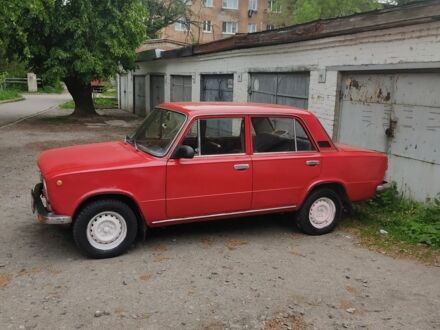 ВАЗ 2101 1979 у Полтаві на Automoto.ua Червоний ВАЗ 2101, об'ємом двигуна 1.2 л та пробігом 67 тис. км за 604 $, фото 1 на Automoto.ua