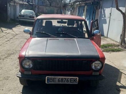 ВАЗ 2101 1979 у Одесі на Automoto.ua Червоний ВАЗ 2101, об'ємом двигуна 1.3 л та пробігом 92 тис. км за 700 $, фото 1 на Automoto.ua