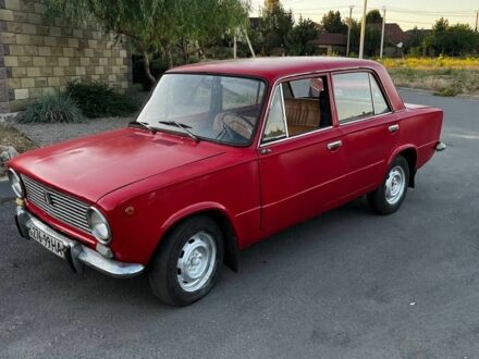 Красный ВАЗ 2101, объемом двигателя 2 л и пробегом 100 тыс. км за 364 $, фото 1 на Automoto.ua