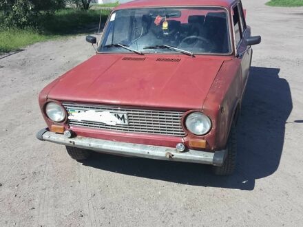 ВАЗ 2101 1979 у Нежине на Automoto.ua Червоний ВАЗ 2101, об'ємом двигуна 0 л та пробігом 2 тис. км за 327 $, фото 1 на Automoto.ua